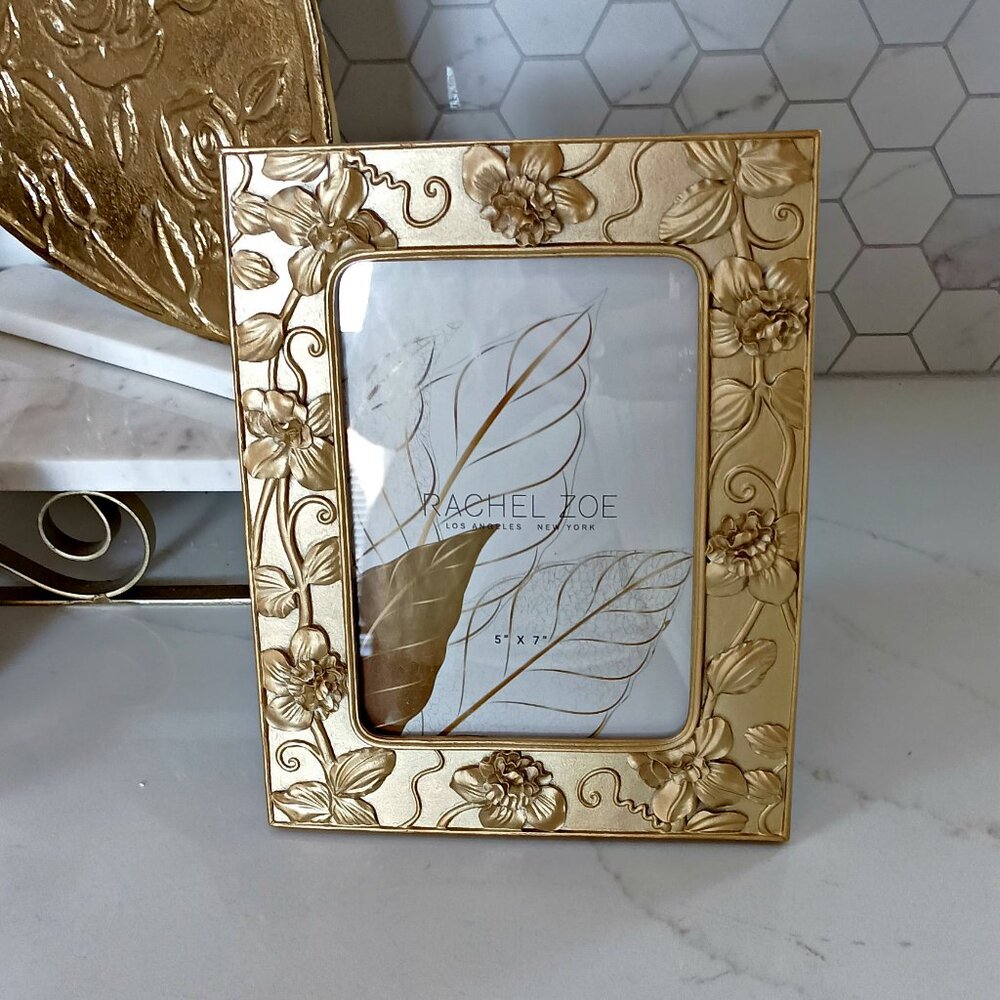 NEW! EXQUISED RAISED FLORAL  5" x 7" PICTURE PHOTO FRAME
